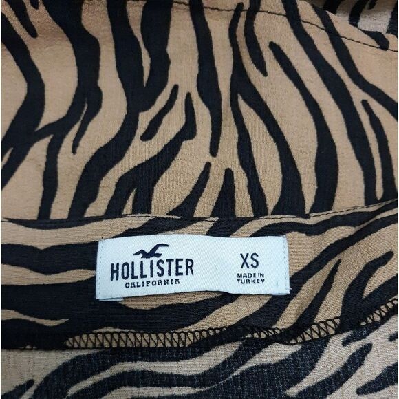 Hollister animal print top - Picture 2 of 4